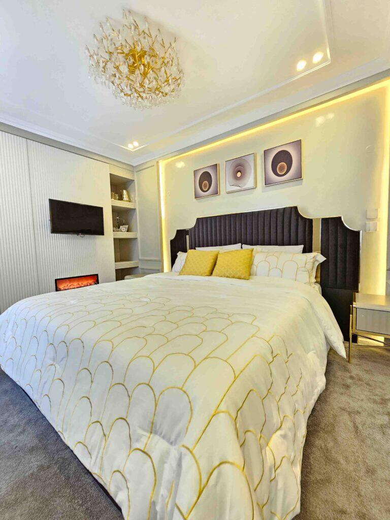 Fine urban interior decoration